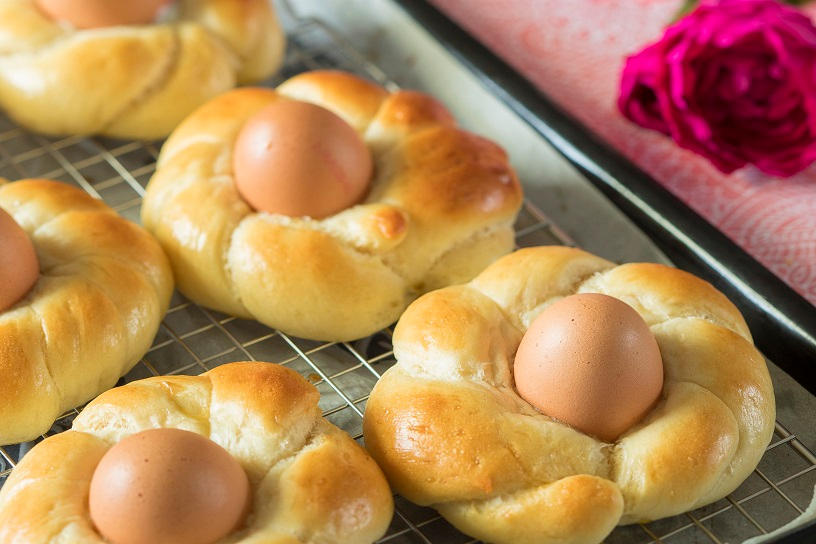 paasbrunch recept: paasbroodjes met ei